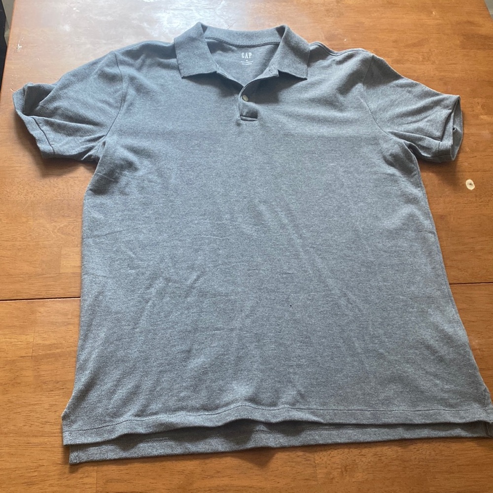 GAP Gray Collared Shirt, Mens Medium, Never Worn